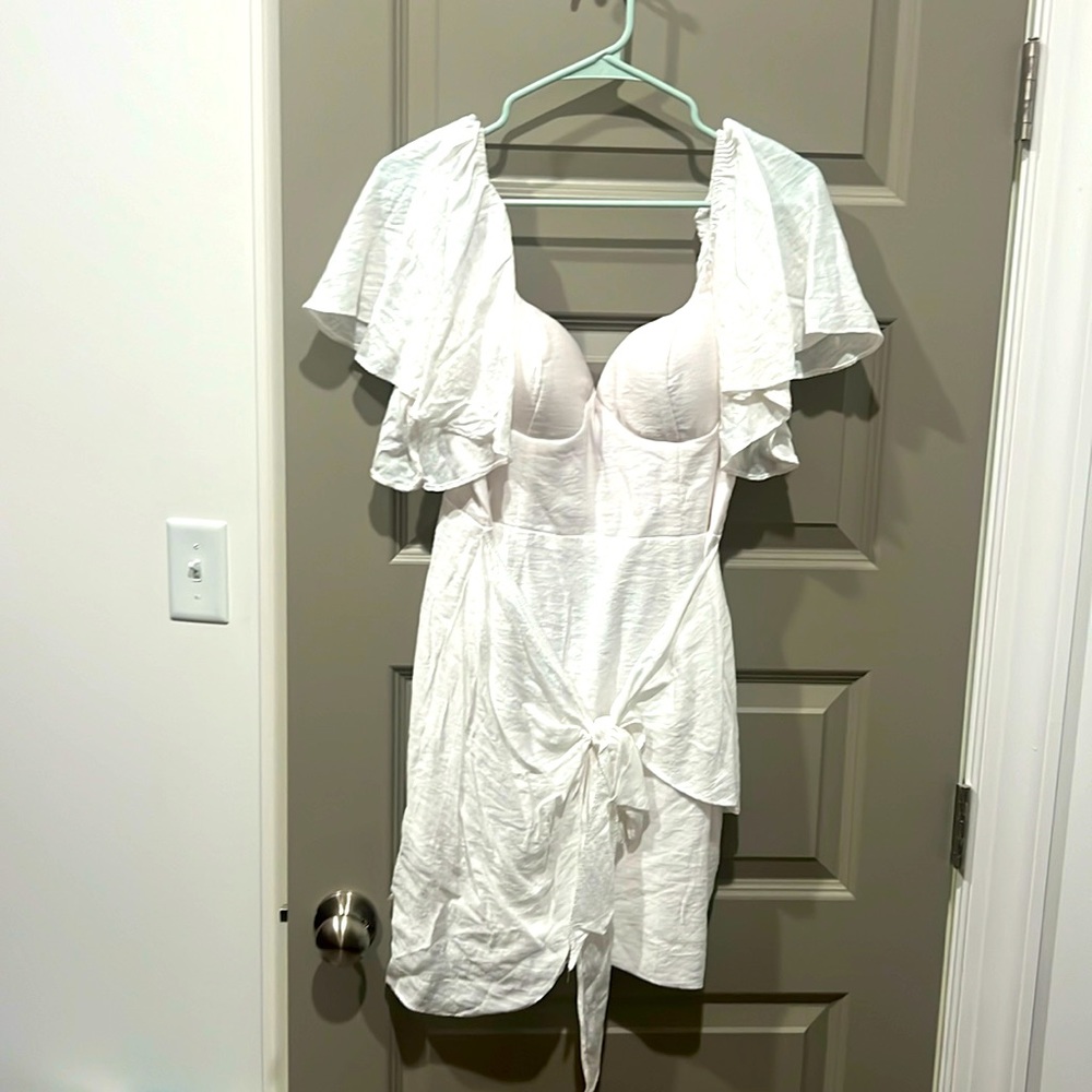 Selfie Leslie white mini dress
